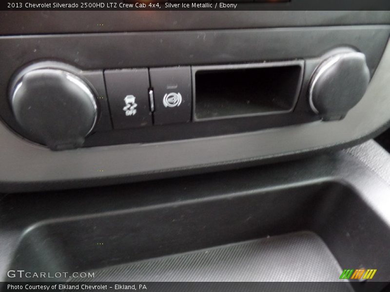 Silver Ice Metallic / Ebony 2013 Chevrolet Silverado 2500HD LTZ Crew Cab 4x4