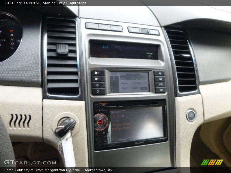 Sterling Grey / Light Stone 2011 Ford Taurus SE