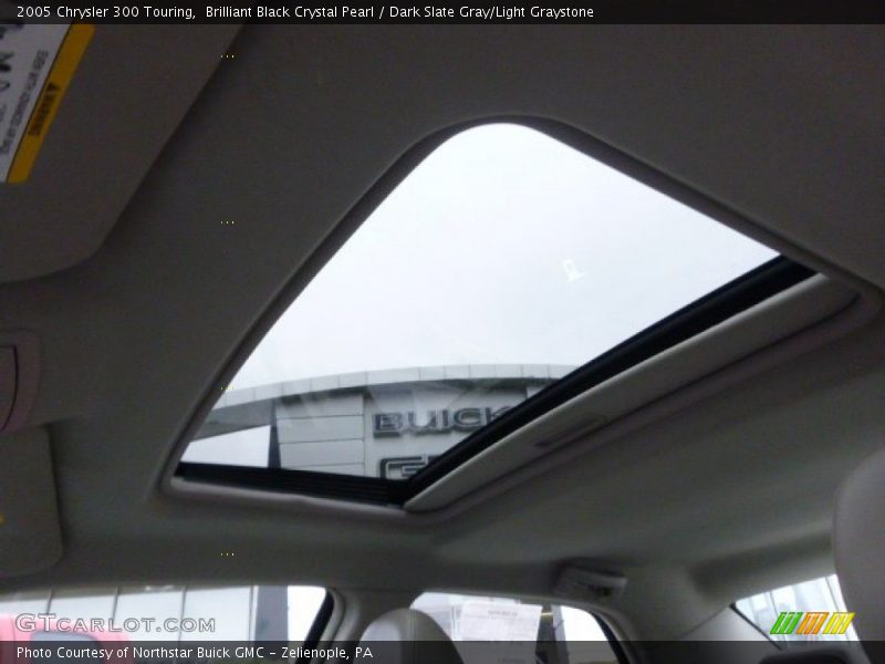 Brilliant Black Crystal Pearl / Dark Slate Gray/Light Graystone 2005 Chrysler 300 Touring