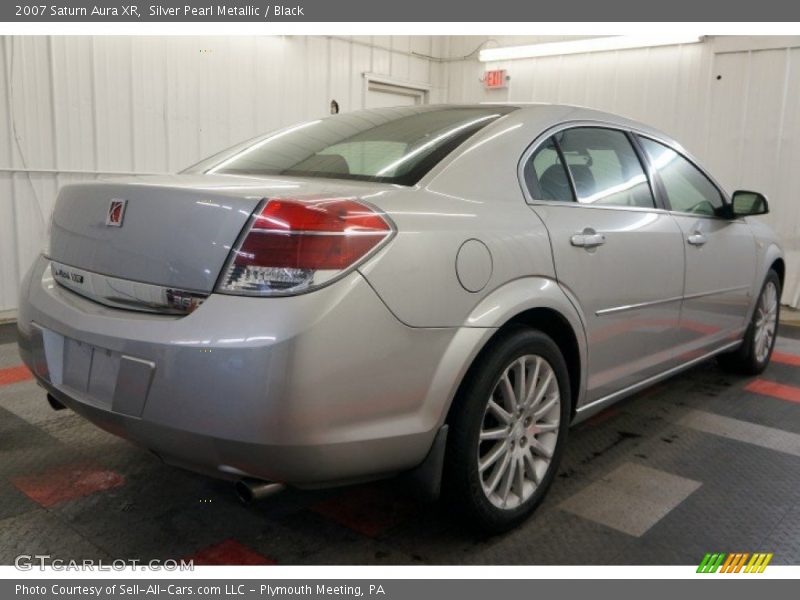 Silver Pearl Metallic / Black 2007 Saturn Aura XR