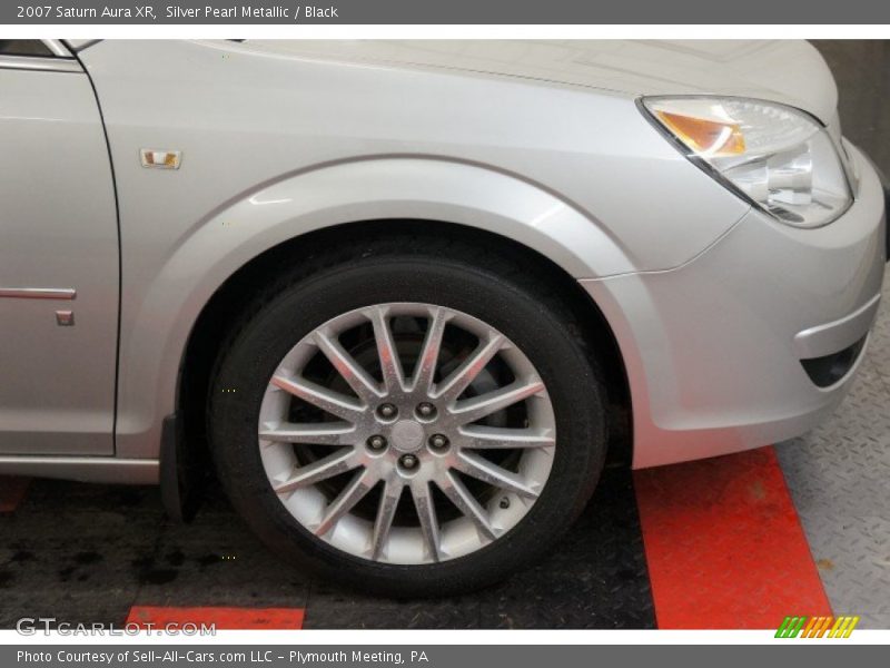 Silver Pearl Metallic / Black 2007 Saturn Aura XR