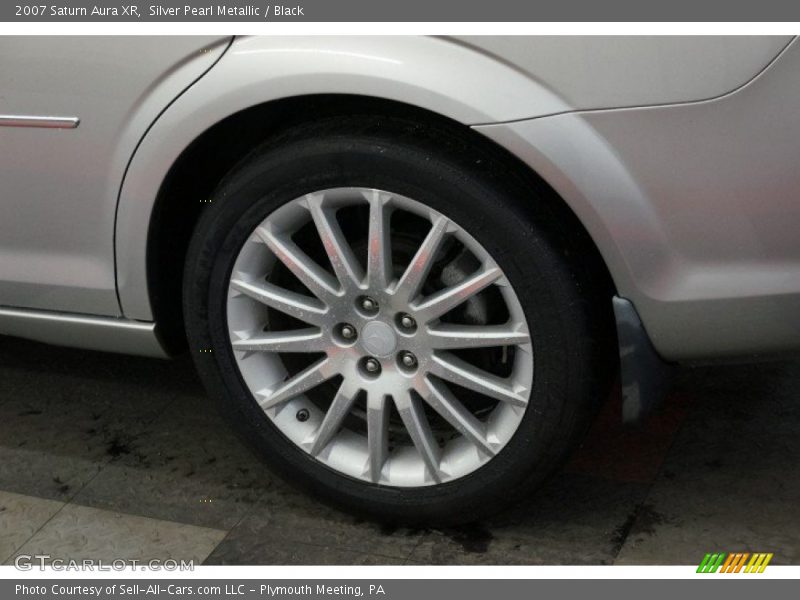 Silver Pearl Metallic / Black 2007 Saturn Aura XR