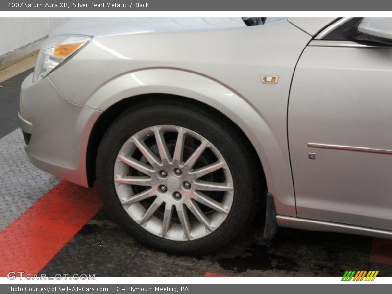 Silver Pearl Metallic / Black 2007 Saturn Aura XR