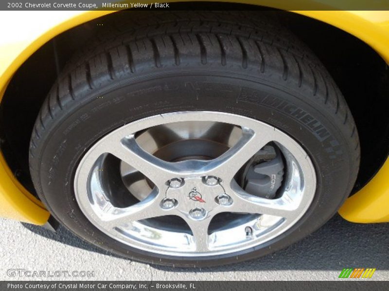 Millenium Yellow / Black 2002 Chevrolet Corvette Coupe