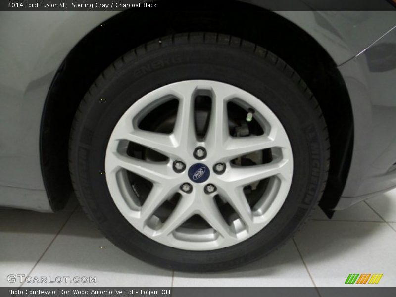 Sterling Gray / Charcoal Black 2014 Ford Fusion SE
