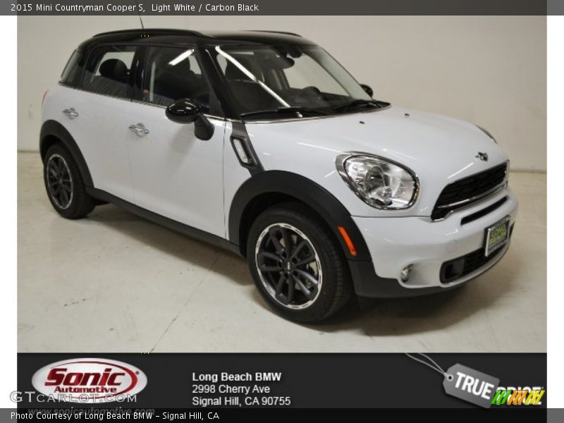 Light White / Carbon Black 2015 Mini Countryman Cooper S