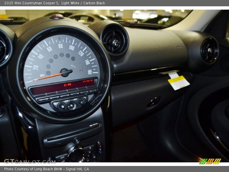 Light White / Carbon Black 2015 Mini Countryman Cooper S