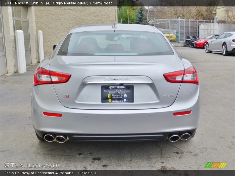 Grigio Metallo (Silver) / Nero/Rosso 2015 Maserati Ghibli S Q4