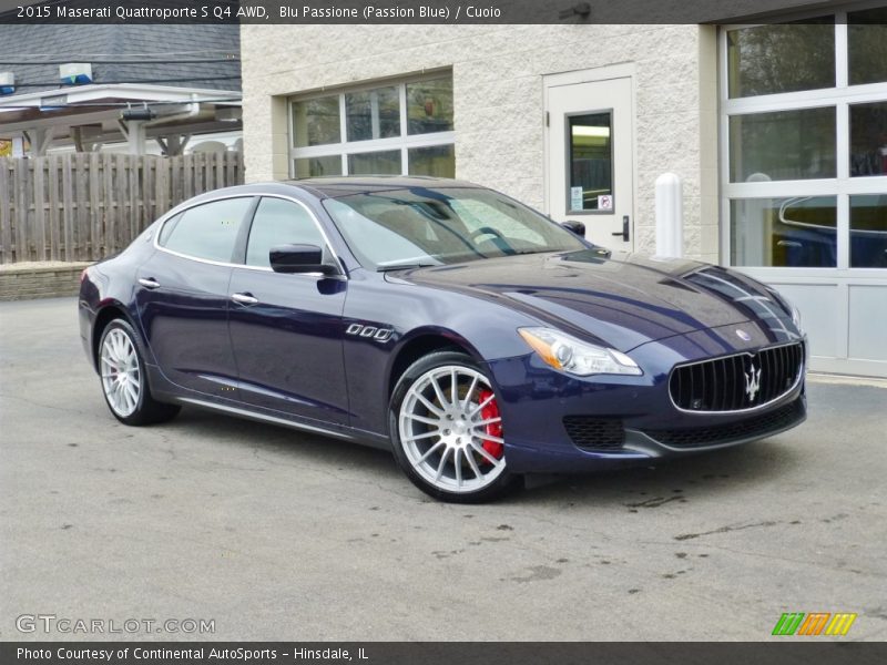Front 3/4 View of 2015 Quattroporte S Q4 AWD