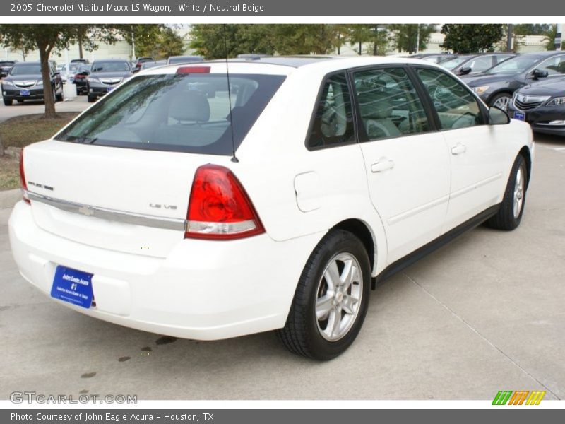 White / Neutral Beige 2005 Chevrolet Malibu Maxx LS Wagon