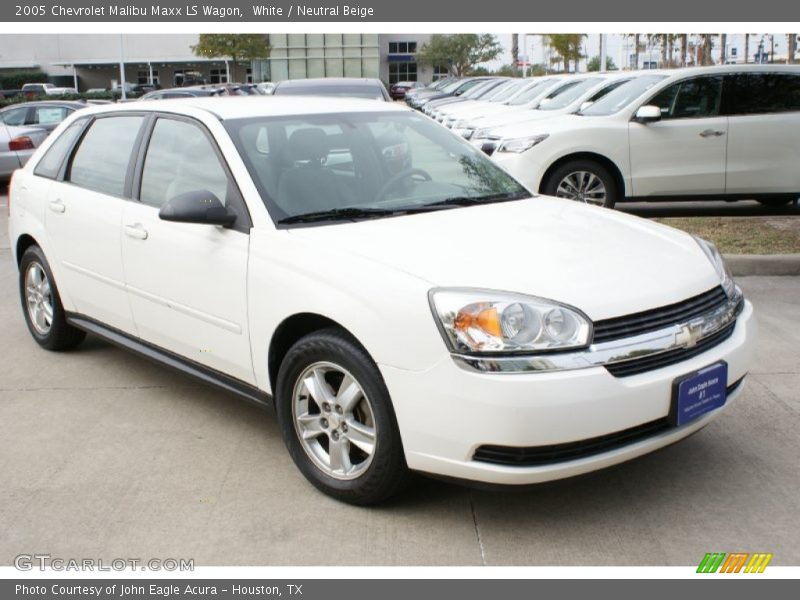 White / Neutral Beige 2005 Chevrolet Malibu Maxx LS Wagon