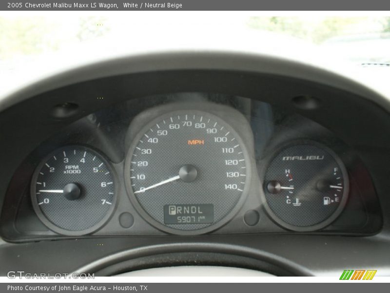 White / Neutral Beige 2005 Chevrolet Malibu Maxx LS Wagon