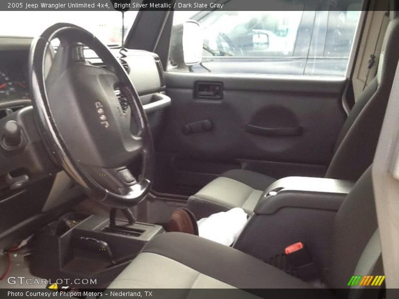 Bright Silver Metallic / Dark Slate Gray 2005 Jeep Wrangler Unlimited 4x4