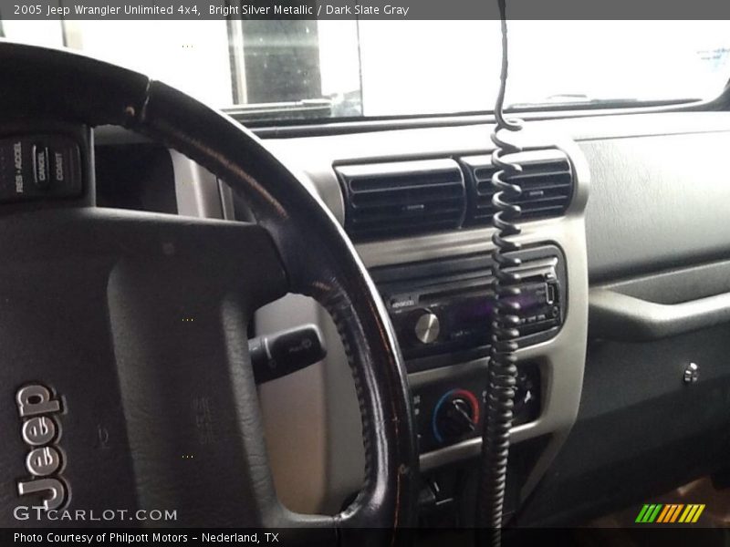 Bright Silver Metallic / Dark Slate Gray 2005 Jeep Wrangler Unlimited 4x4