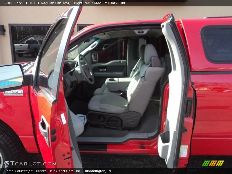 Bright Red / Medium/Dark Flint 2006 Ford F150 XLT Regular Cab 4x4