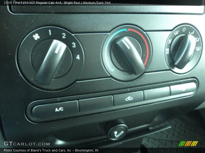 Bright Red / Medium/Dark Flint 2006 Ford F150 XLT Regular Cab 4x4