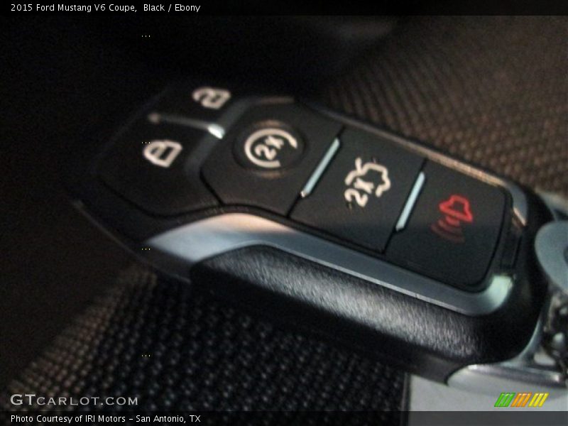 Keys of 2015 Mustang V6 Coupe