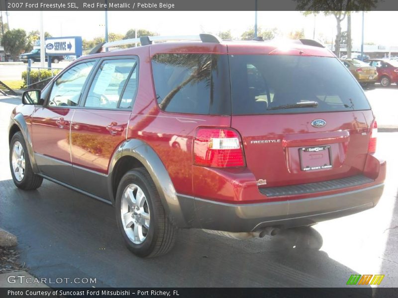 Red Fire Metallic / Pebble Beige 2007 Ford Freestyle SEL