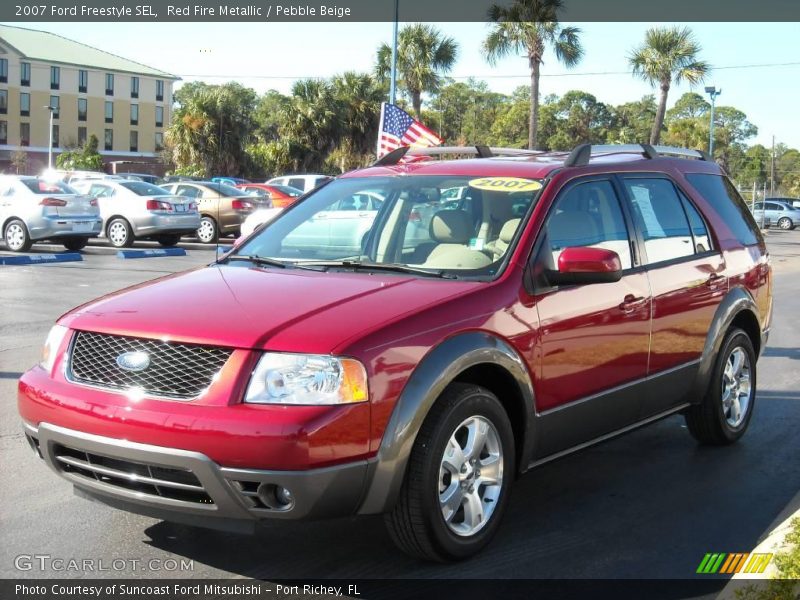Red Fire Metallic / Pebble Beige 2007 Ford Freestyle SEL