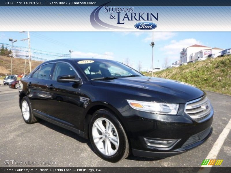 Tuxedo Black / Charcoal Black 2014 Ford Taurus SEL