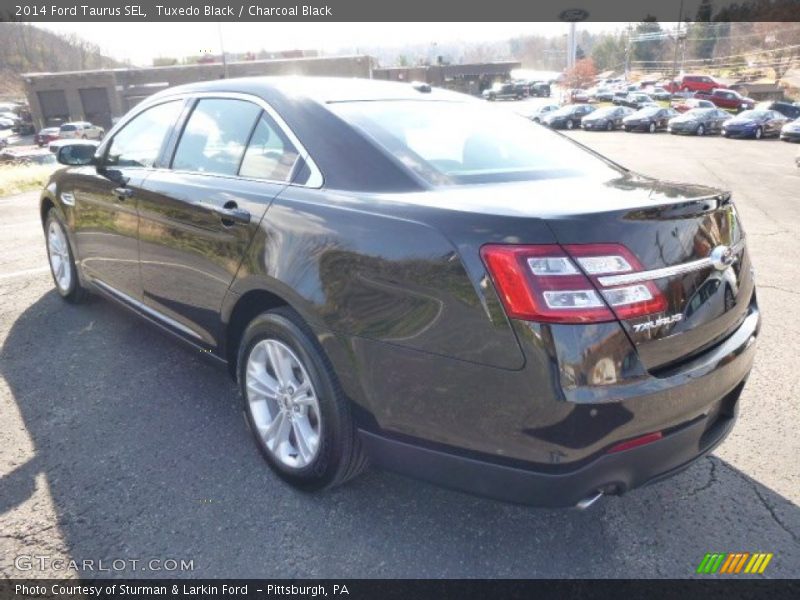 Tuxedo Black / Charcoal Black 2014 Ford Taurus SEL
