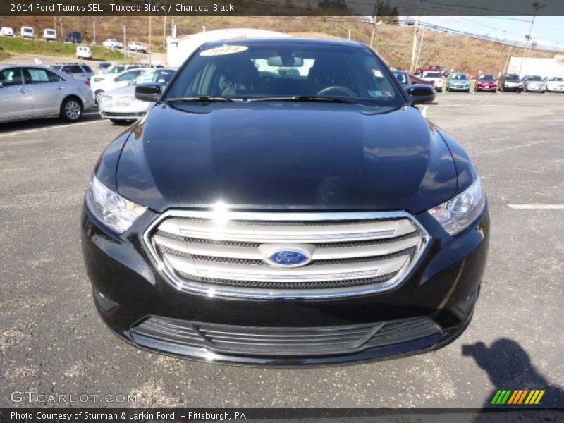 Tuxedo Black / Charcoal Black 2014 Ford Taurus SEL