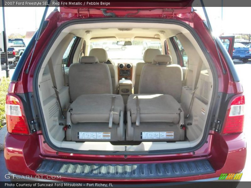 Red Fire Metallic / Pebble Beige 2007 Ford Freestyle SEL