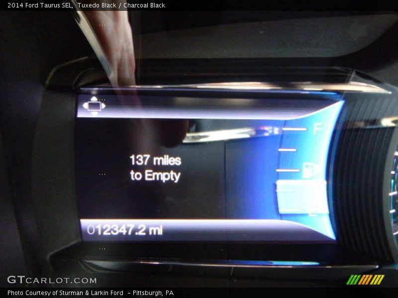 Tuxedo Black / Charcoal Black 2014 Ford Taurus SEL