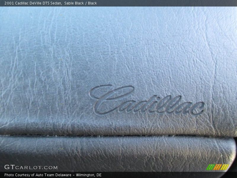 Sable Black / Black 2001 Cadillac DeVille DTS Sedan
