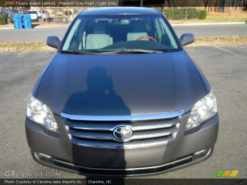 Phantom Gray Pearl / Light Gray 2005 Toyota Avalon Limited