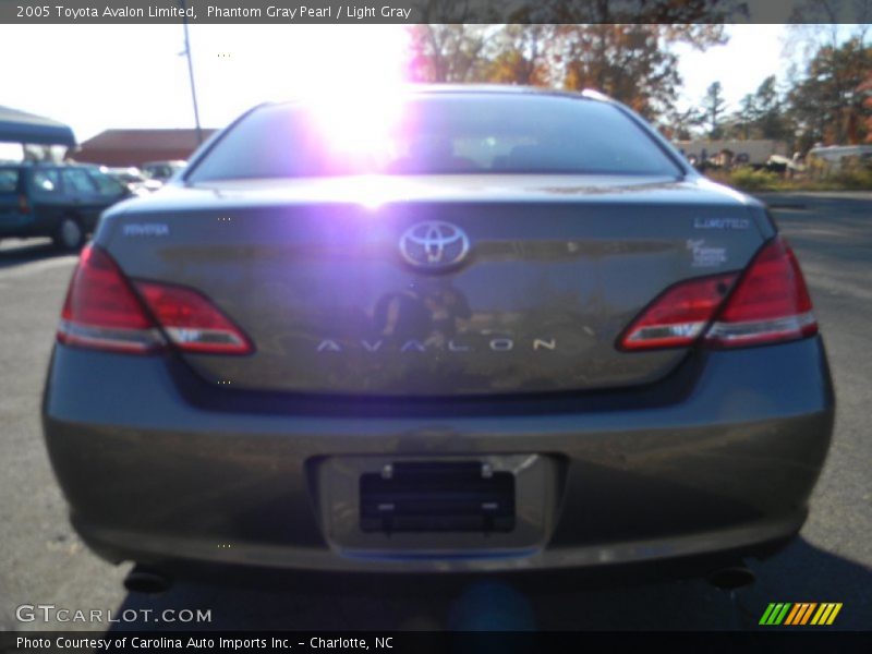 Phantom Gray Pearl / Light Gray 2005 Toyota Avalon Limited
