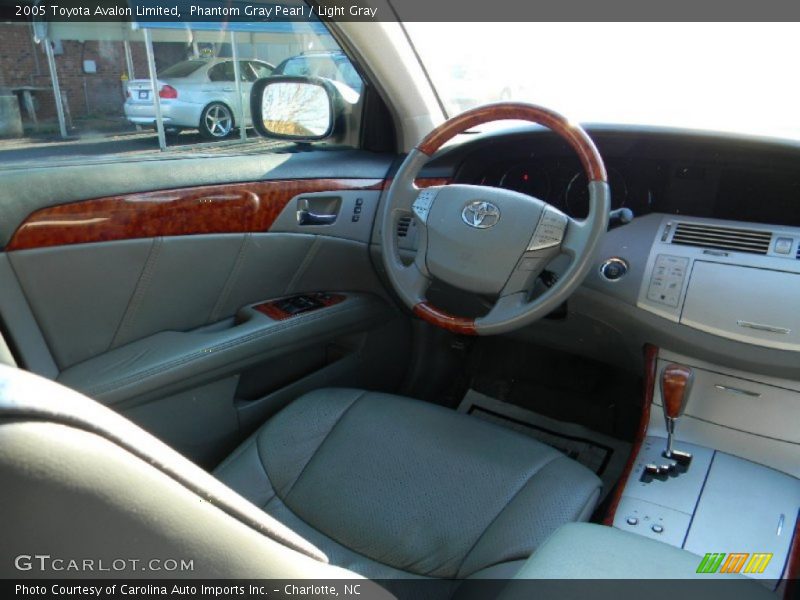 Phantom Gray Pearl / Light Gray 2005 Toyota Avalon Limited