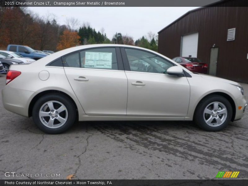 Champagne Silver Metallic / Brownstone 2015 Chevrolet Cruze LT