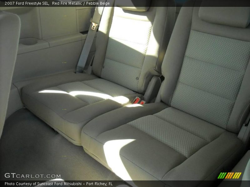Red Fire Metallic / Pebble Beige 2007 Ford Freestyle SEL