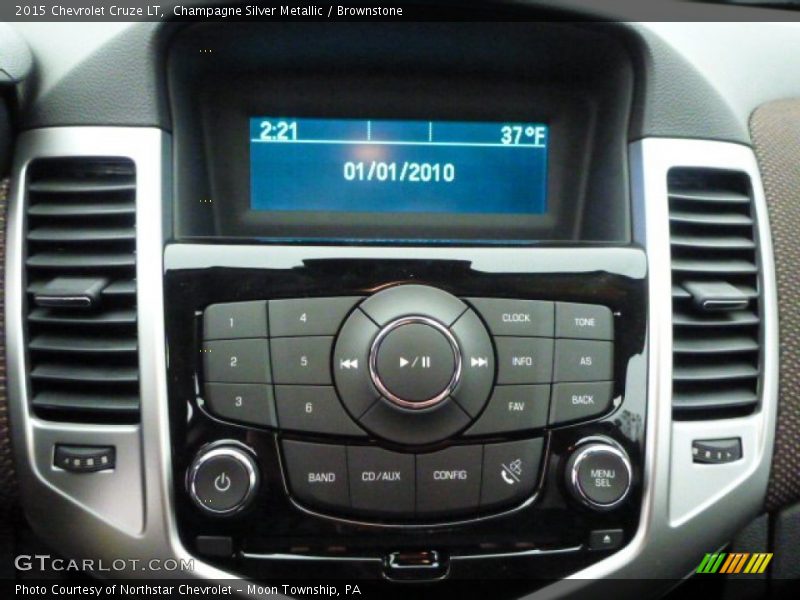 Champagne Silver Metallic / Brownstone 2015 Chevrolet Cruze LT