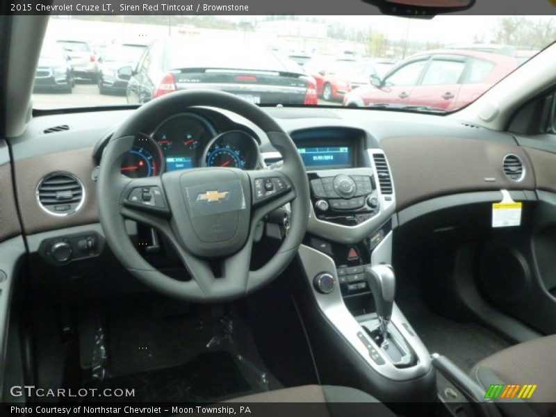 Siren Red Tintcoat / Brownstone 2015 Chevrolet Cruze LT