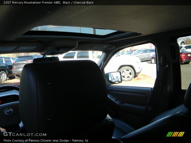 Black / Charcoal Black 2007 Mercury Mountaineer Premier AWD