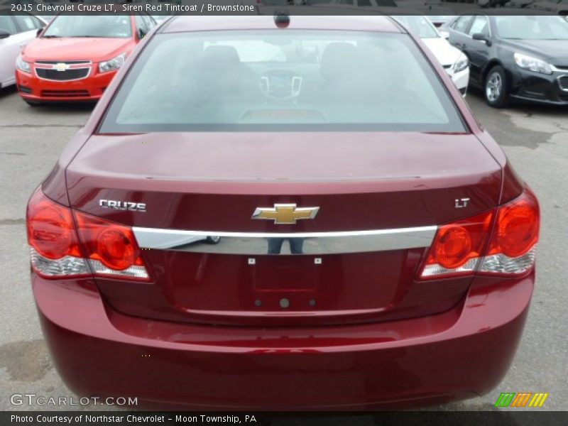 Siren Red Tintcoat / Brownstone 2015 Chevrolet Cruze LT