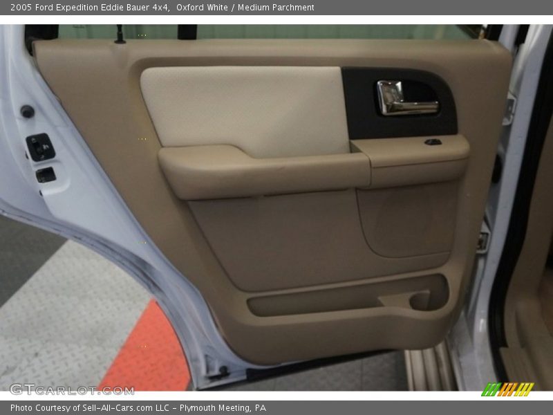 Oxford White / Medium Parchment 2005 Ford Expedition Eddie Bauer 4x4
