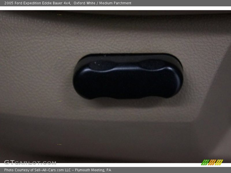 Oxford White / Medium Parchment 2005 Ford Expedition Eddie Bauer 4x4