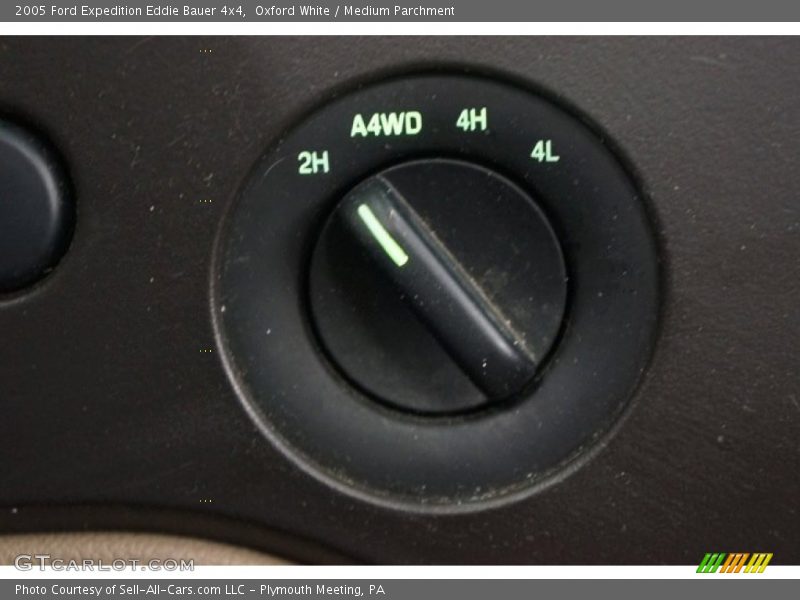 Oxford White / Medium Parchment 2005 Ford Expedition Eddie Bauer 4x4