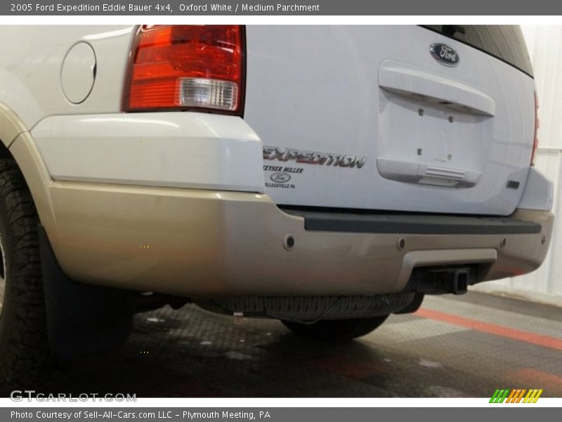 Oxford White / Medium Parchment 2005 Ford Expedition Eddie Bauer 4x4