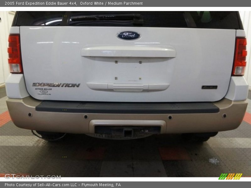 Oxford White / Medium Parchment 2005 Ford Expedition Eddie Bauer 4x4