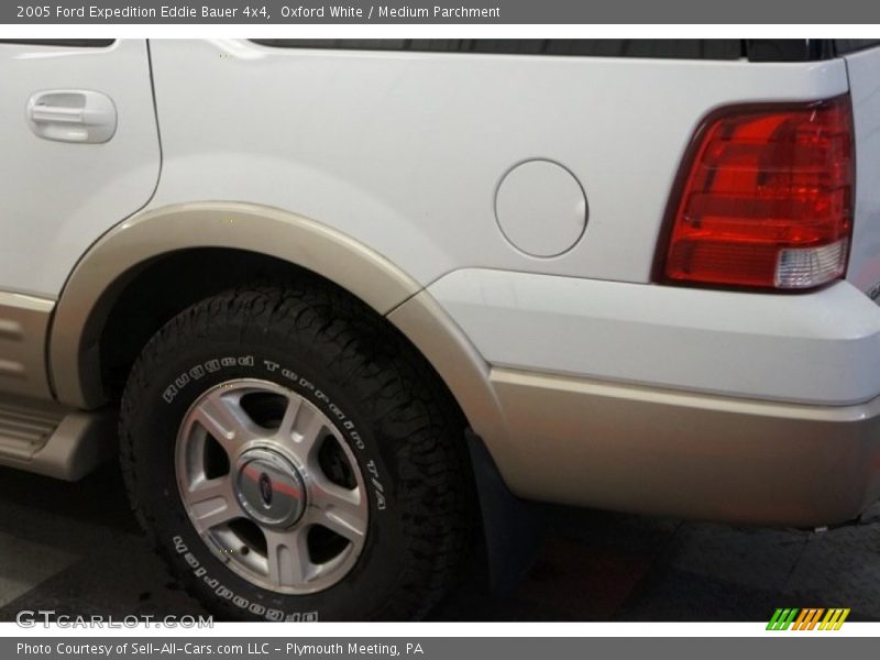 Oxford White / Medium Parchment 2005 Ford Expedition Eddie Bauer 4x4
