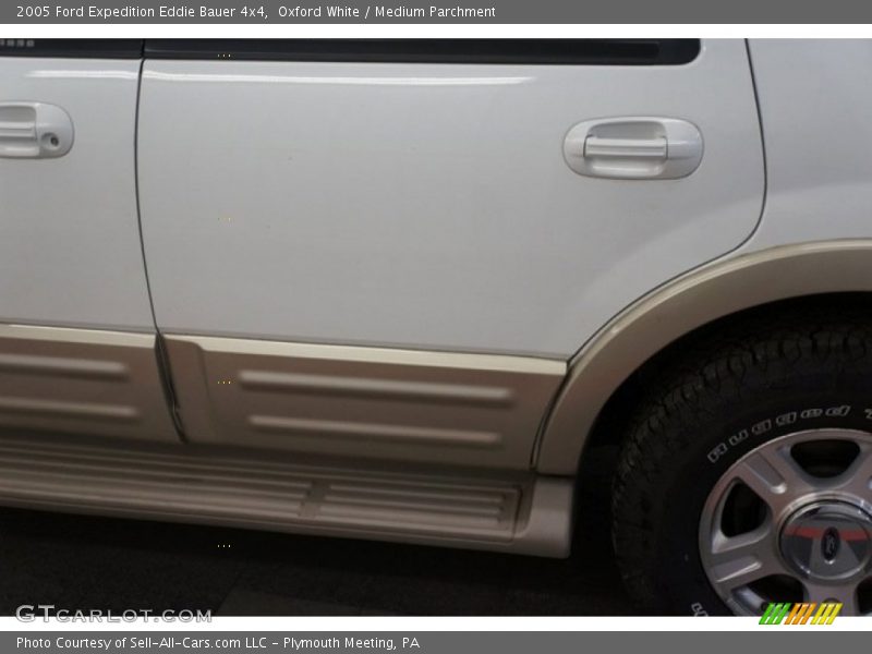 Oxford White / Medium Parchment 2005 Ford Expedition Eddie Bauer 4x4