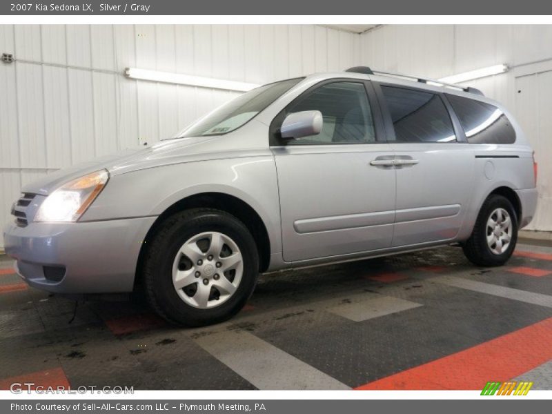 Silver / Gray 2007 Kia Sedona LX