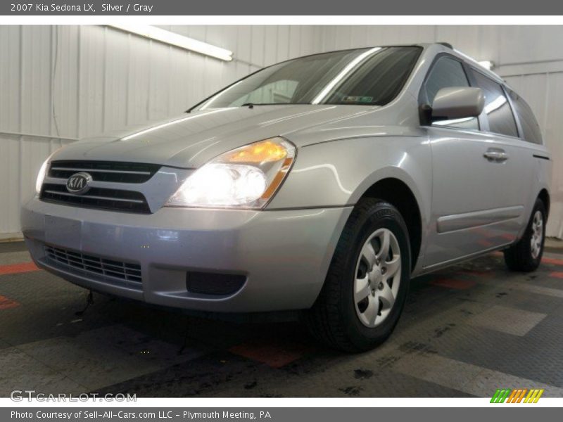 Silver / Gray 2007 Kia Sedona LX