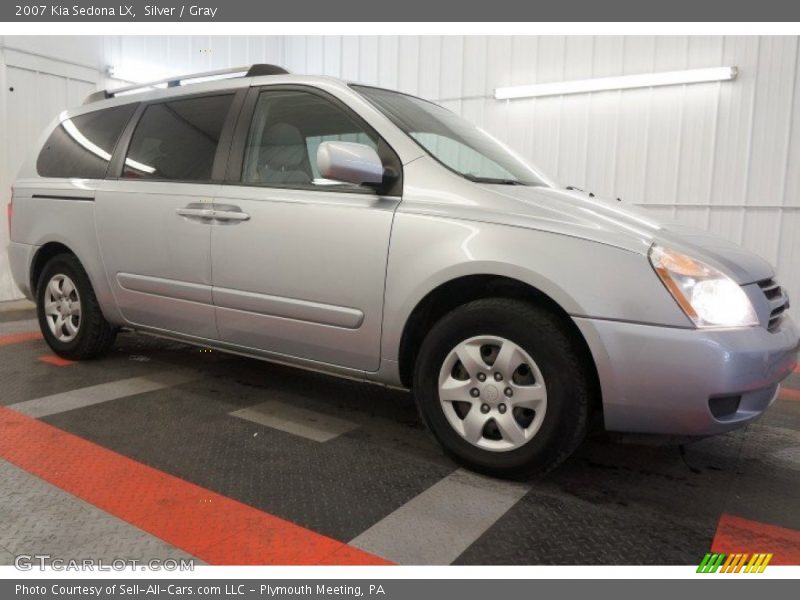 Silver / Gray 2007 Kia Sedona LX