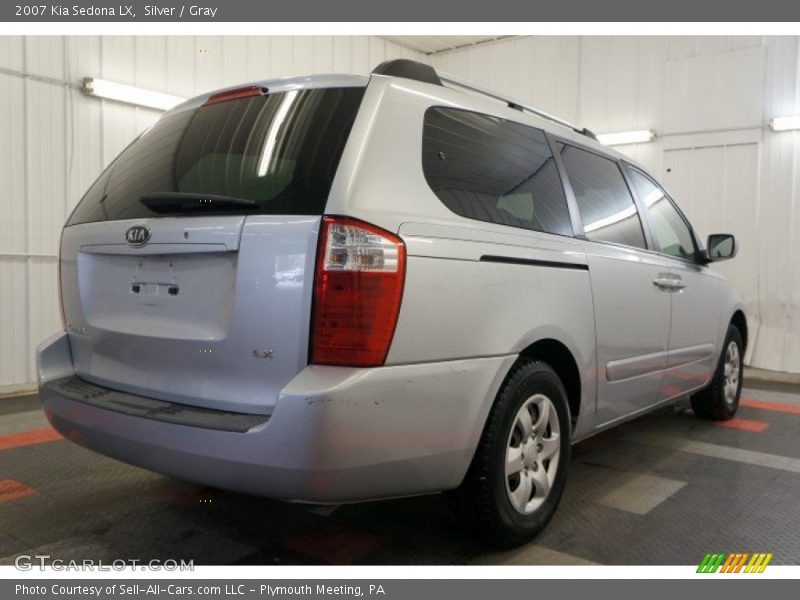 Silver / Gray 2007 Kia Sedona LX