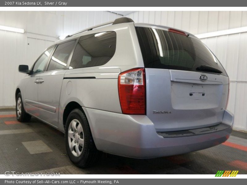 Silver / Gray 2007 Kia Sedona LX